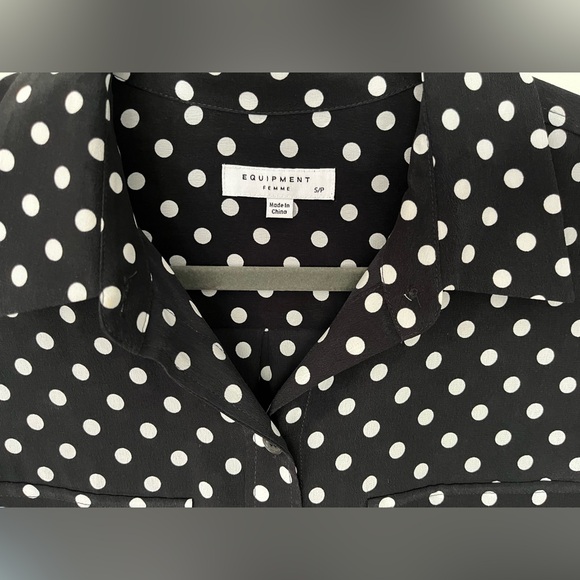 silk blouse - Picture 2 of 3